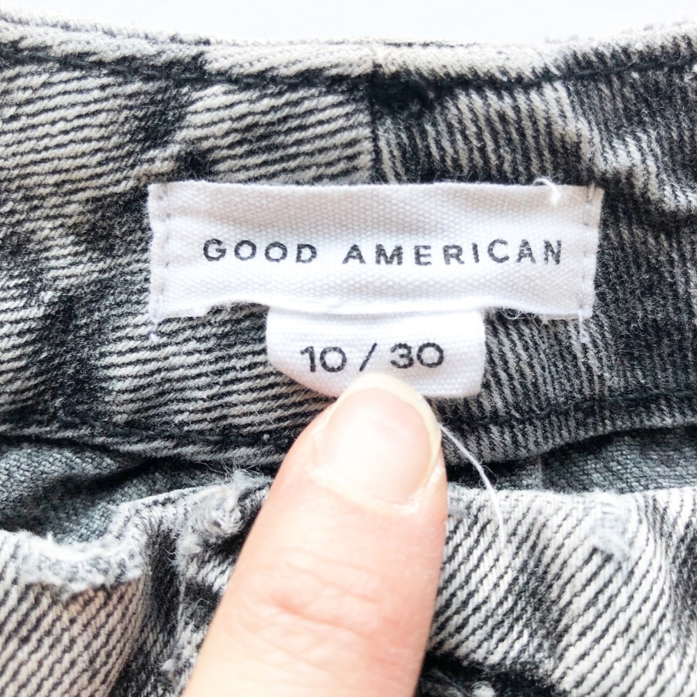 Good American Straight Leg Jeans in Washed Gray - Picture 5 of 9